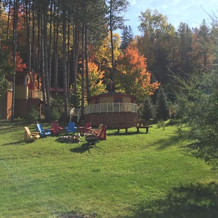 La Maison Sous Les Arbres Saint Roch de Mekinac 外观 照片