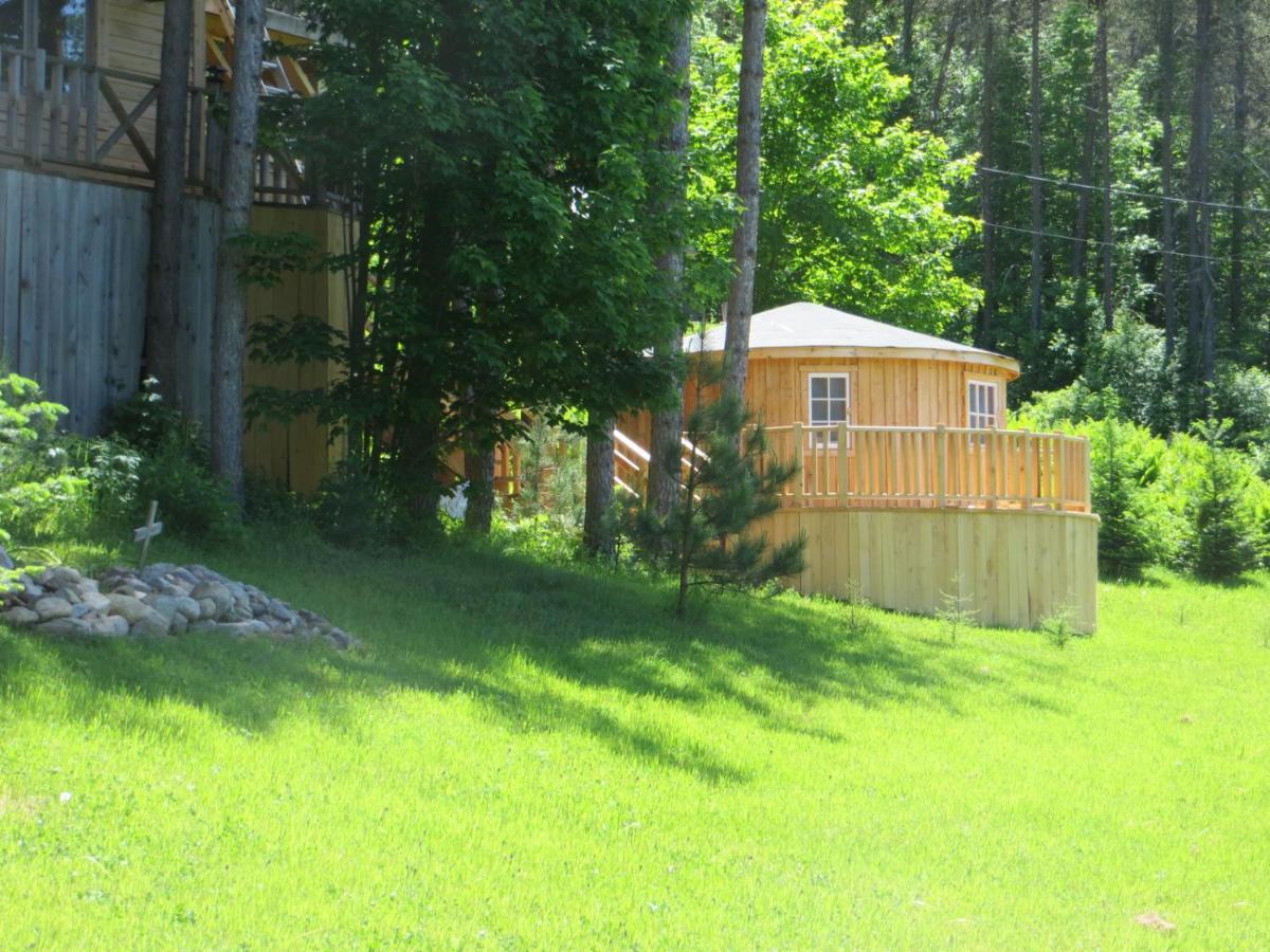 La Maison Sous Les Arbres Saint Roch de Mekinac 外观 照片