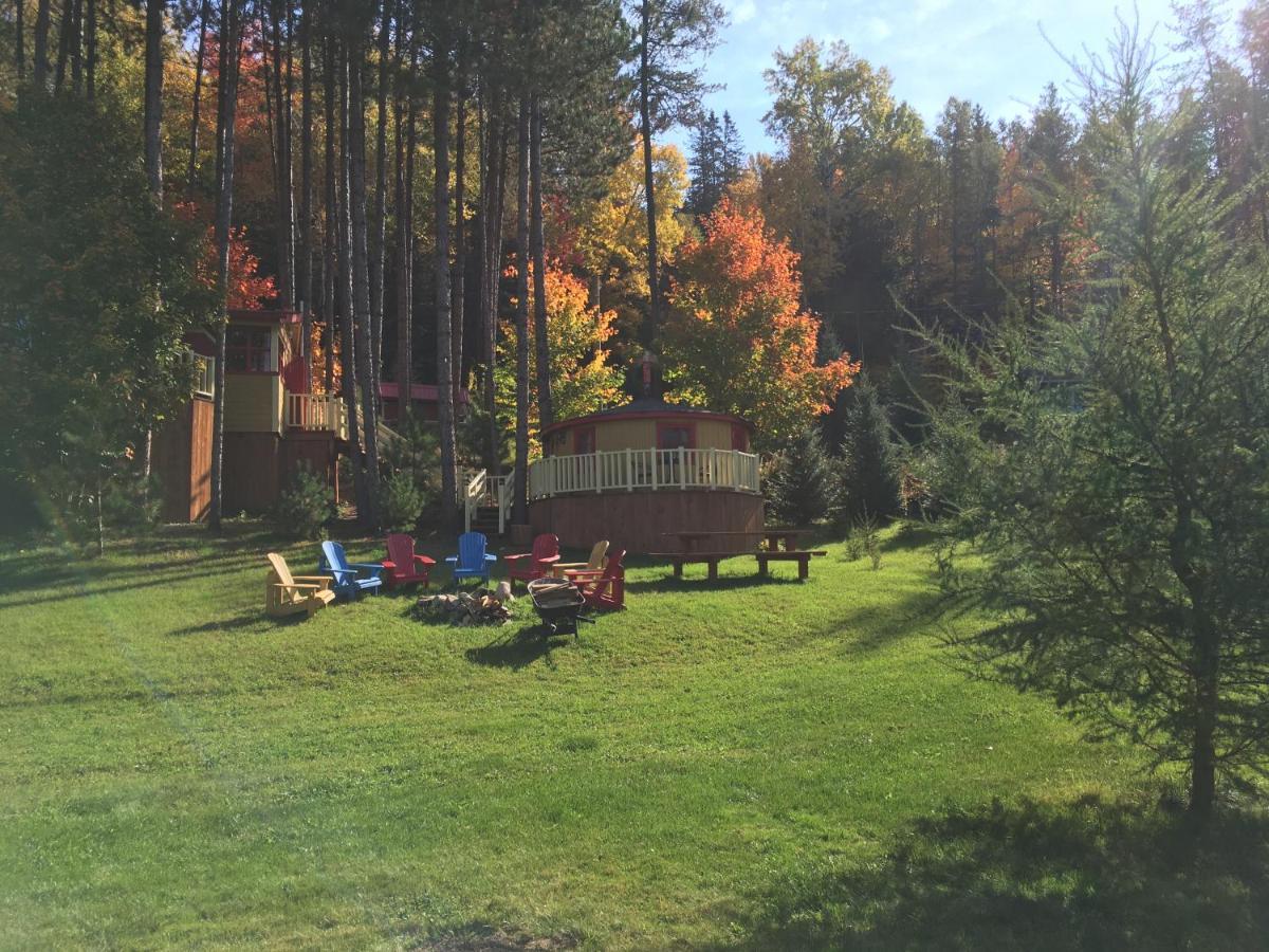 La Maison Sous Les Arbres Saint Roch de Mekinac 外观 照片