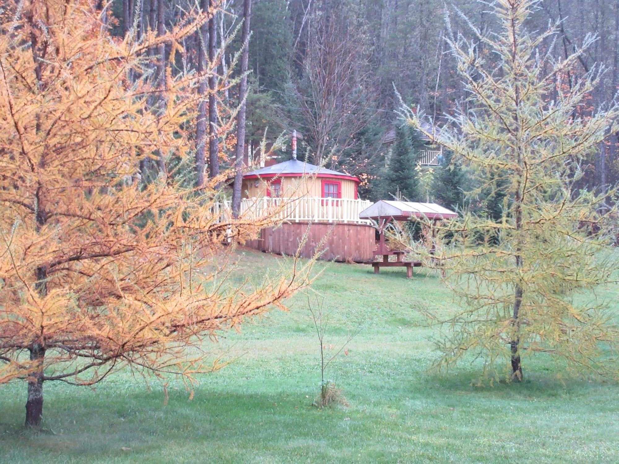 La Maison Sous Les Arbres Saint Roch de Mekinac 外观 照片